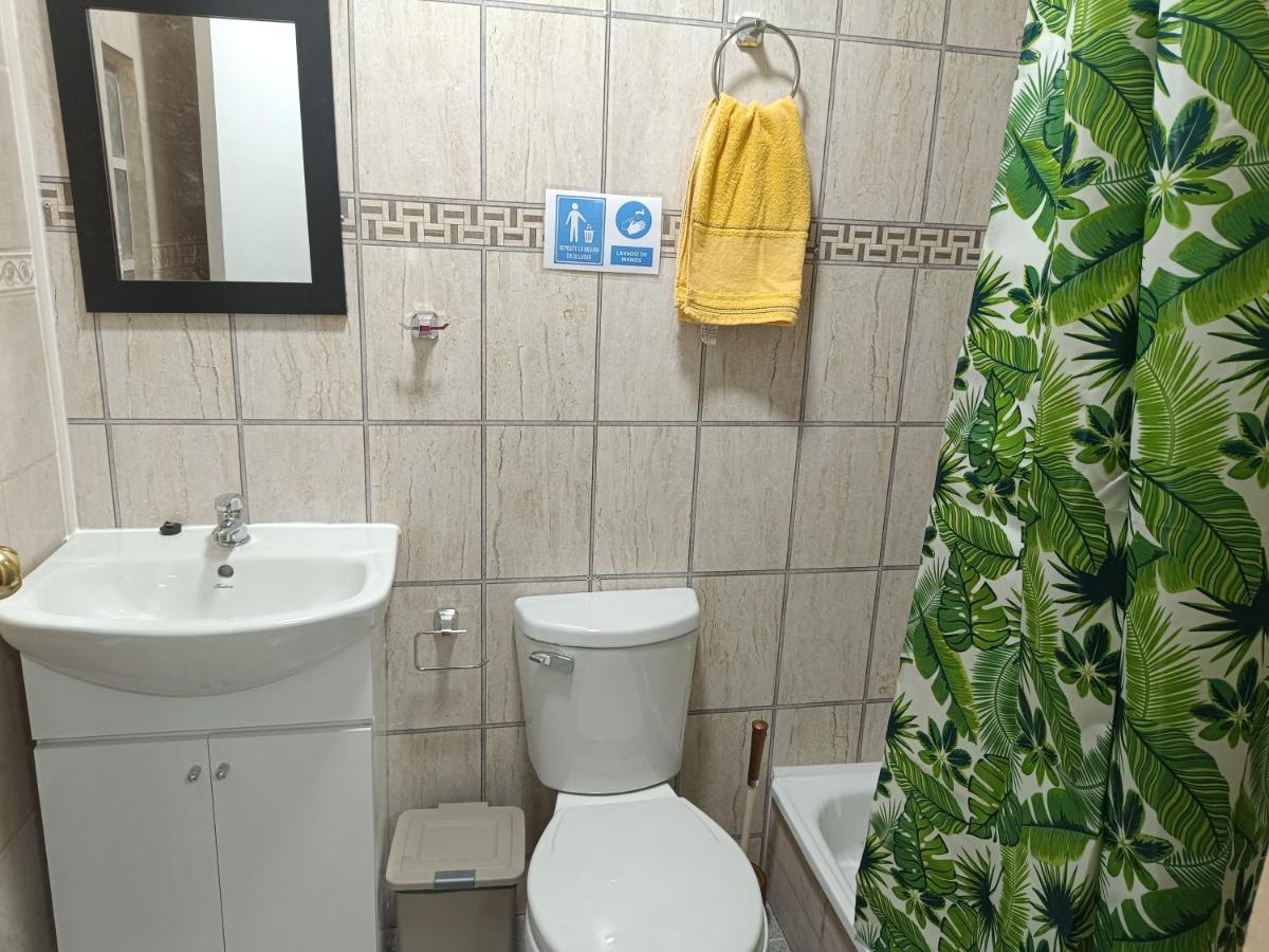 Hostal Ollague, Habitaciones Con Bano Privado Calama Phòng bức ảnh